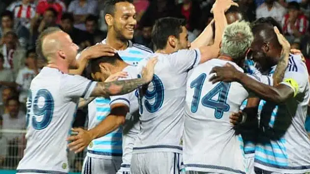 Fenerbahçe evinde sahne alıyor