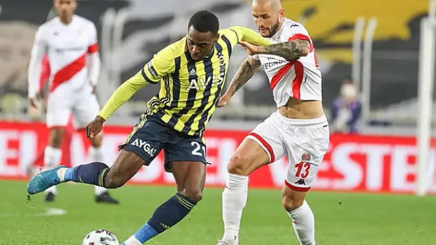 Fenerbahçe evinde yara aldı