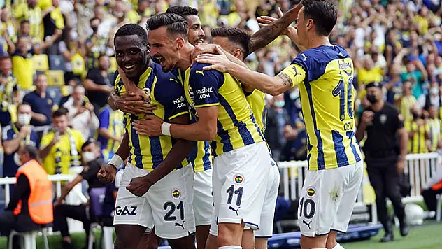 Fenerbahçe Frankfurt virajında  