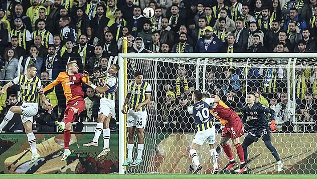 Fenerbahçe - Galatasaray derbisinde gol çıkmadı
