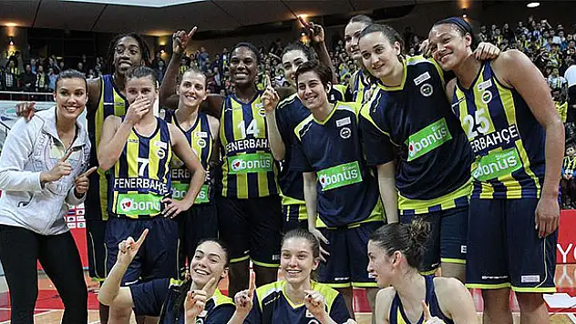 Fenerbahçe, Galatasaray'ı yakaladı