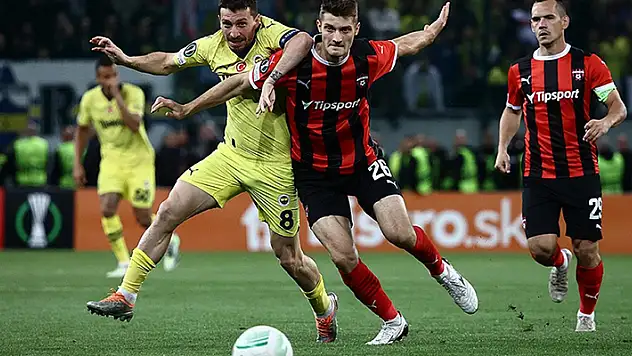 Fenerbahçe galibiyet serisini sürdürdü
