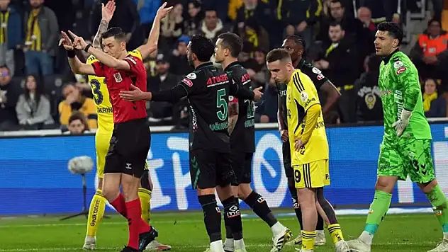 Fenerbahçe-Konyaspor maçının VAR kayıtları açıklandı