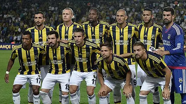 Fenerbahçe'nin Avrupa kadrosunda değişiklik