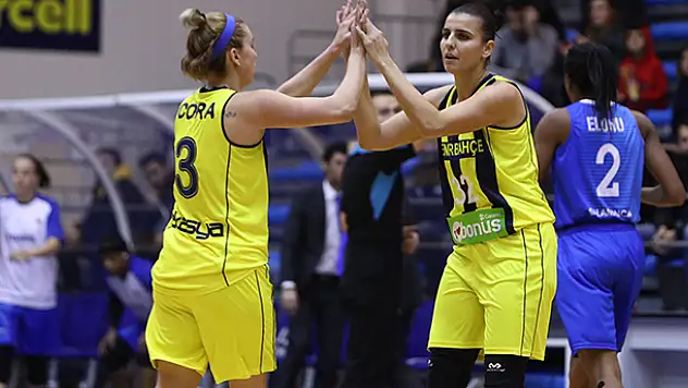 Fenerbahçe potada küçülüyor