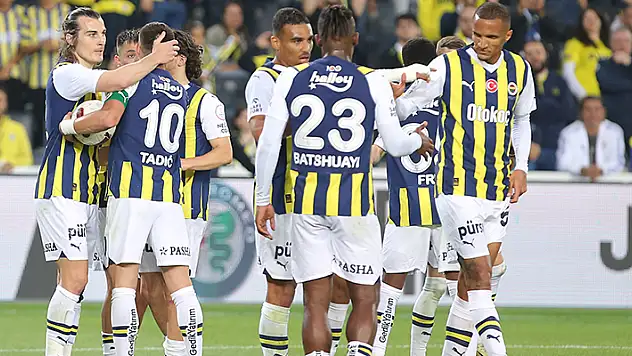 Fenerbahçe, şampiyonluk umudunu son 2 haftaya taşıdı
