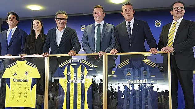 Fenerbahçe, stat isim ve forma sponsorluğu için Chobani ile sözleşme imzaladı