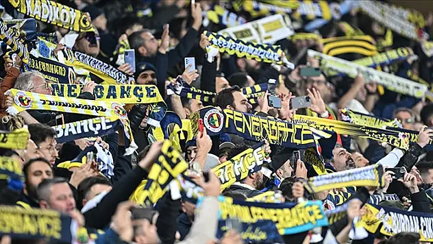 Fenerbahçe taraftarı, yaklaşık 5 yıl sonra Dolmabahçe'de takımlarının yanında yer alacak
