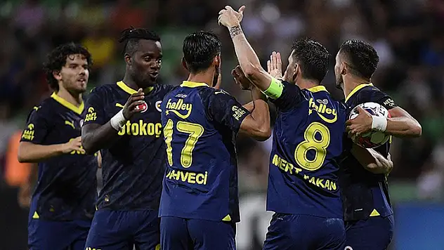 Fenerbahçe, UEFA Avrupa Konferans Ligi'nde tur atladı
