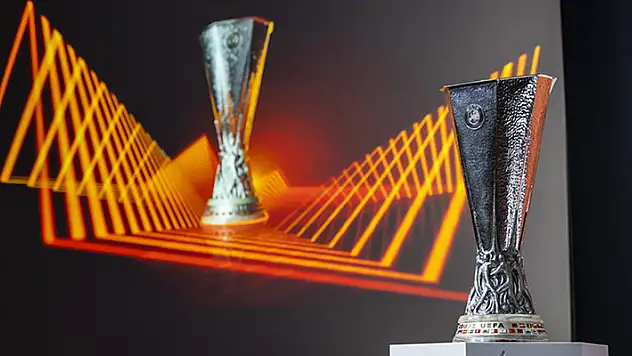 Fenerbahçe ve Trabzonspor'un UEFA Avrupa Ligindeki rakipleri belli oldu
