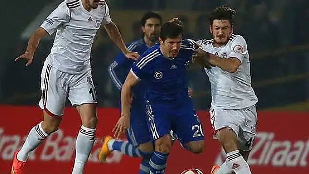 Fenerbahçe'ye Emre'den kötü haber
