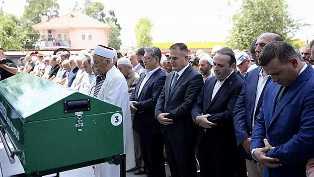 Fethiye'de kazada hayatını kaybeden eski AK Parti Muğla Milletvekili Boğa'nın cenazesi defnedildi
