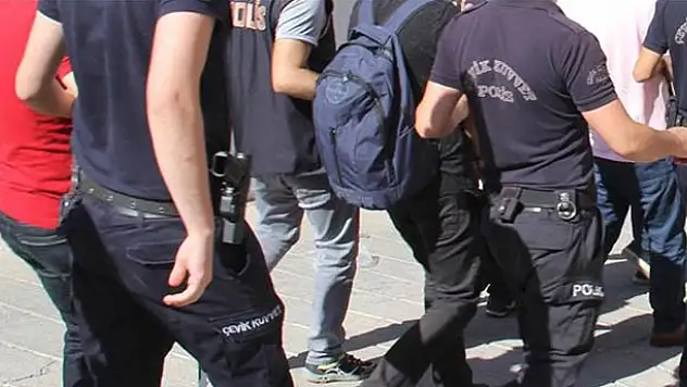 FETÖ bağlantılı okullara operasyon