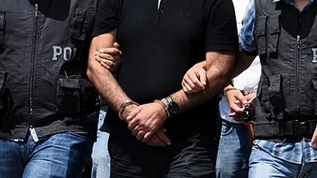FETÖ'cülerden 'yurt dışına git' baskısı