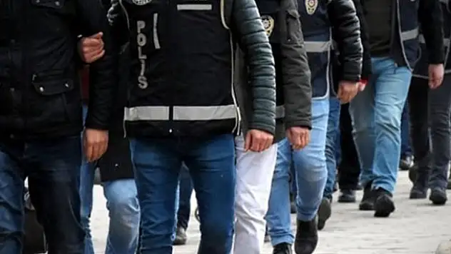 FETÖ'den 32 asker tutuklandı