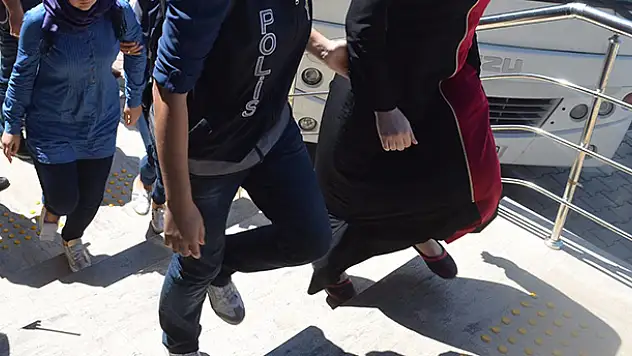 FETÖ'nün ablalarına operasyon: 15 gözaltı