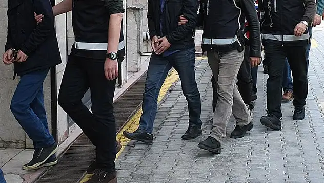 FETÖ'nün Jandarma Genel Komutanlığındaki 'mahrem hizmetler' yapılanması soruşturmasında 42 gözaltı kararı
