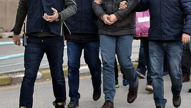 FETÖ'nün mahrem yapılanmasındaki yazılımcılara Konya merkezli operasyon: 3 gözaltı
