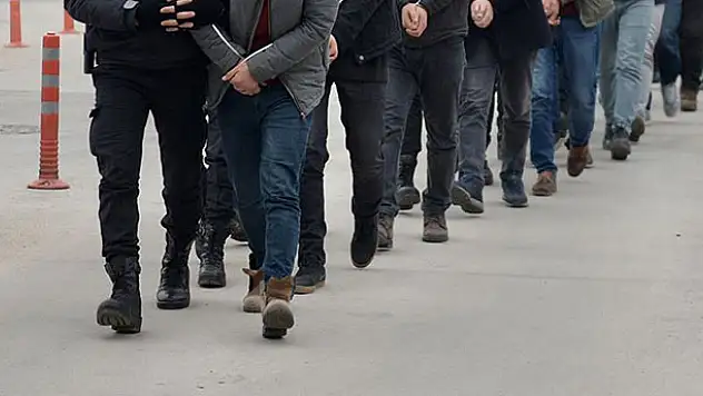 FETÖ'nün MEB'deki yapılanmasında 16 gözaltı kararı
