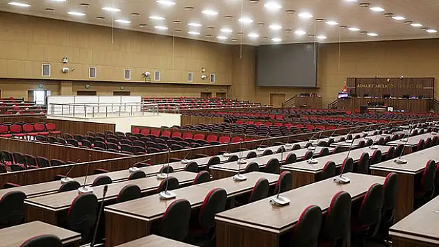 FETÖ'nün TSK yapılanmasında 111 şüpheli tutuklandı
