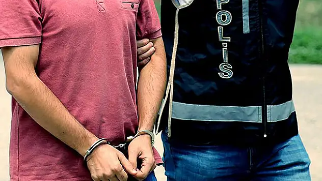 FETÖ'nün üst düzey mahrem imamı tutuklandı