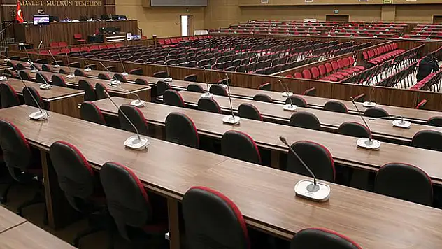FETÖ sanıkları hesap veriyor
