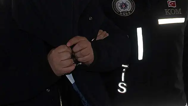 FETÖ şüphelileri yurt dışına kaçmaya çalışırken yakalandı