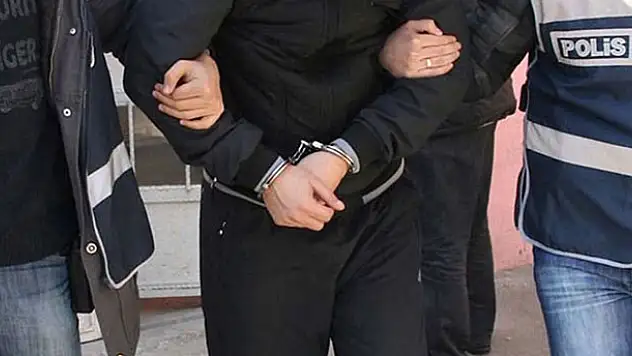FETÖ şüphelisi 11 asker gözaltına alındı