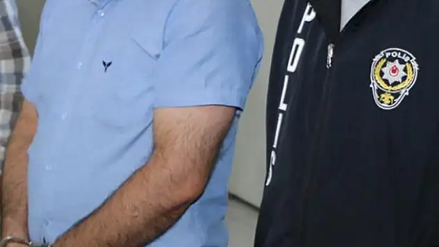 FETÖ şüphelisi oy kullanmak isterken yakalandı