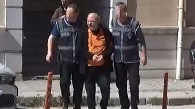 FETÖ üyesi eski emniyet müdürü, oğlunun avukatlık bürosundaki odada saklanırken yakalandı
