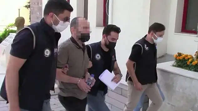 FETÖ'den aranan firari eski 2. sınıf emniyet müdürü Konya'da yakalandı
