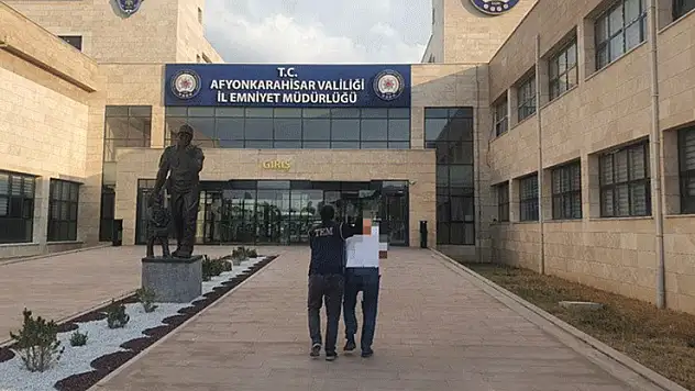 FETÖ'den aranan şahsı polis yakaladı