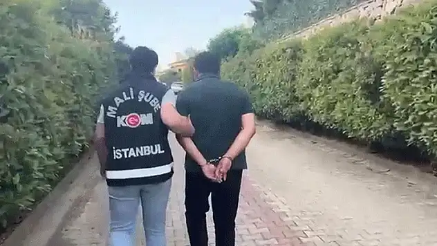 FETÖ'nün güncel finans yapılanmasına yönelik operasyonda yakalanan 23 şüpheli adliyede