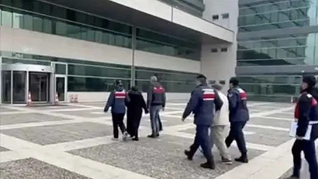 FETÖ'ye yönelik operasyonlarda yakalanan zanlılardan 41'i tutuklandı