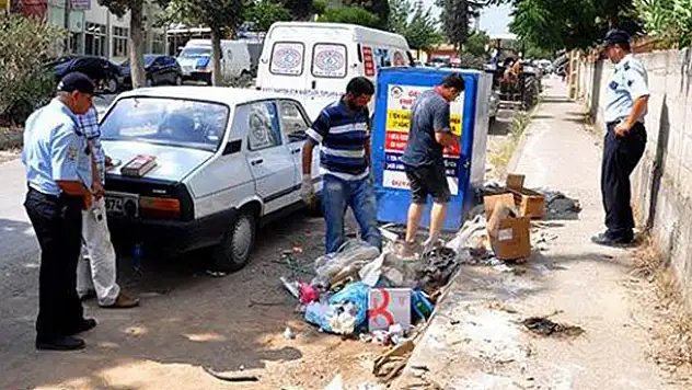 Fetullah Gülen'in kitapları çöpte bulundu!