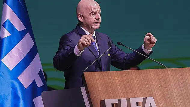 FIFA Başkanı Infantino, Halil Umut Meler'e yapılan saldırıyı kınadı
