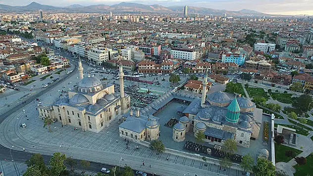 'FİJET Altın Elma' törenle Konya'ya verilecek