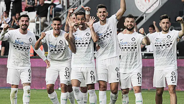 Fileler 831 kez havalandı

