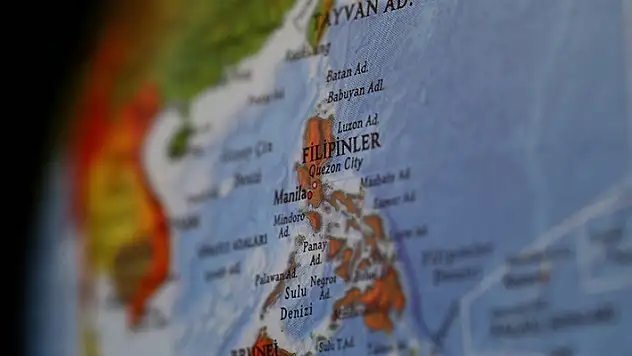 Filipinler'de 85 kişiyi taşıyan askeri uçak düştü
