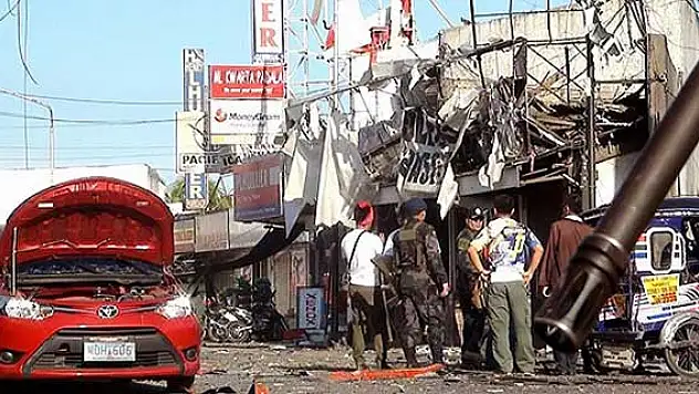 Filipinler'de patlama: 2 ölü, 31 yaralı