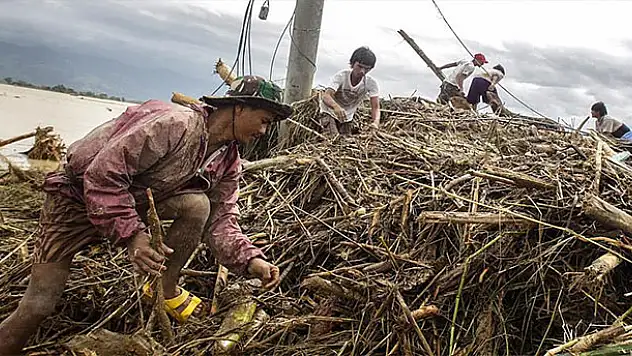 Filipinler'deki Koppu Tayfunu 22 can aldı