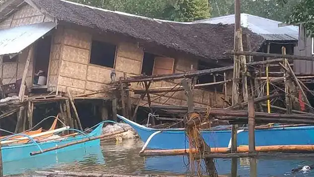 Filipinler'de meydana gelen depremin oluşturduğu hasar fotoğraflara yansıdı

