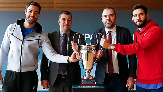 Finalistler basın toplantısında buluştu