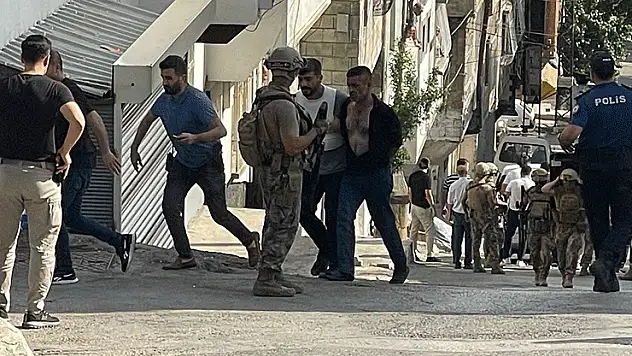 Firari hükümlü, darbettiği eşinin ihbarı sonrası yakalandı