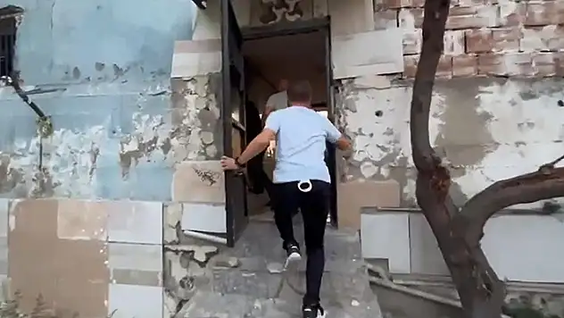 Firari hükümlü saklandığı metruk binada yakalandı