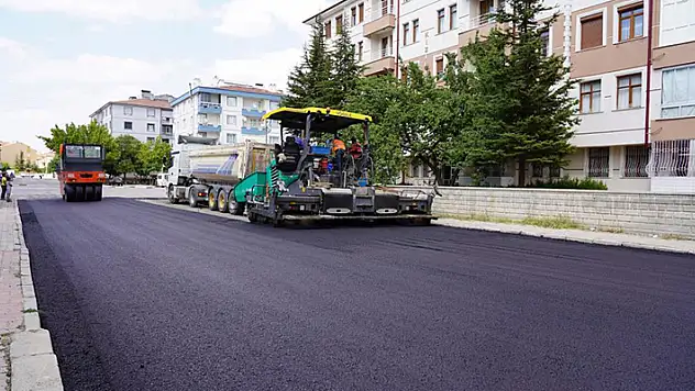 Fiziki belediyecilik faaliyetleri Selçuklu'ya değer katmaya devam ediyor
