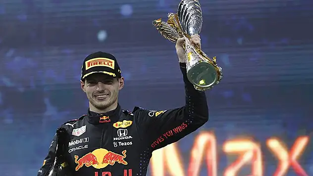 Formula 1'de Verstappen şampiyon oldu
