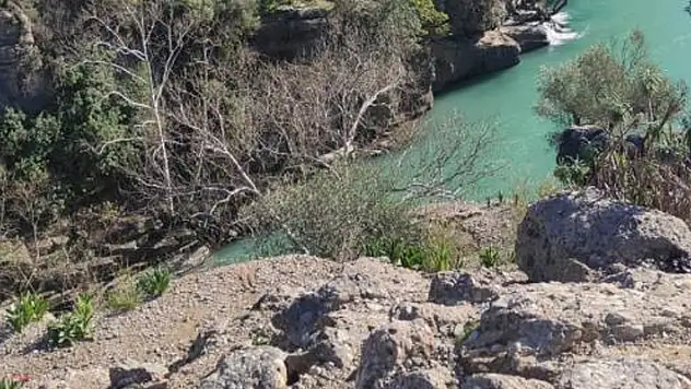 Fotoğraf çekerken 50 metrelik kanyondan düşen Alman turist öldü
