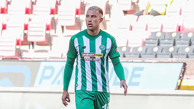 Francisco Calvo göz dolduruyor