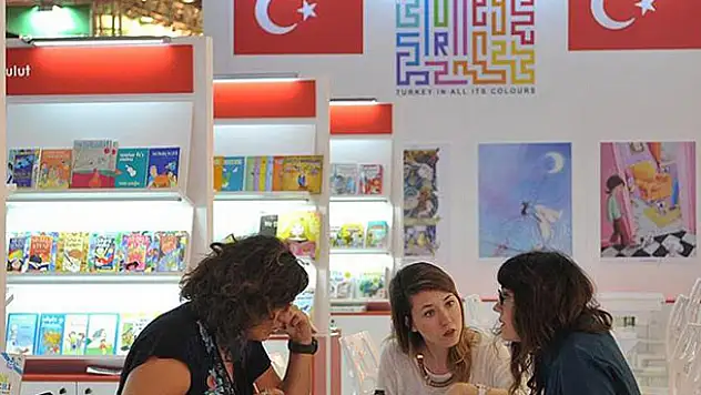 Frankfurt Kitap Fuarı'ndaki Türkiye ulusal standı törenle açıldı